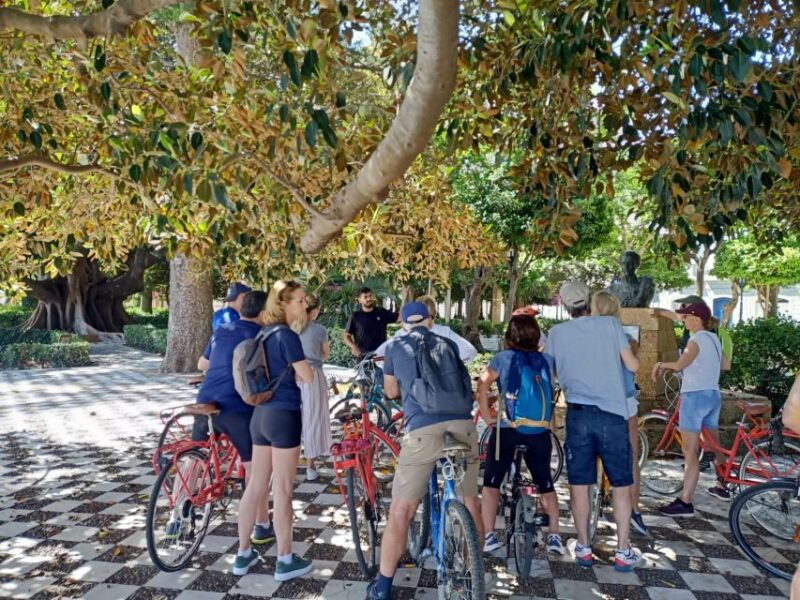 Cadiz: City Bike Tour - Key Points