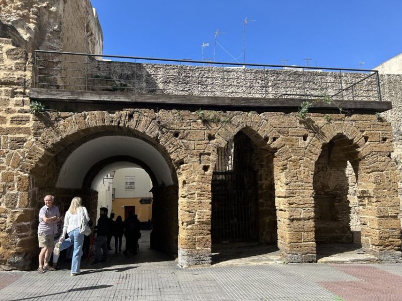 Cadiz: Historical Walking Tour - Key Attractions