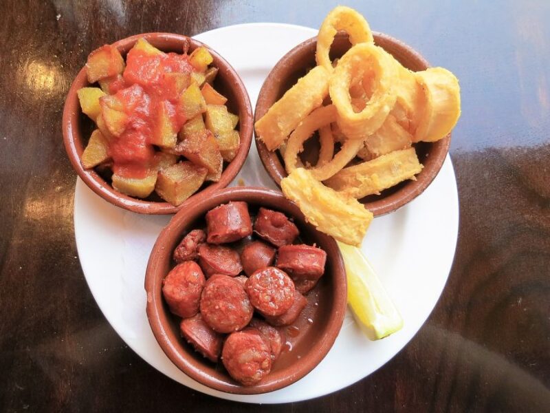 Cadiz: Private Food and Culture Walking Tour With Tastings - Key Points