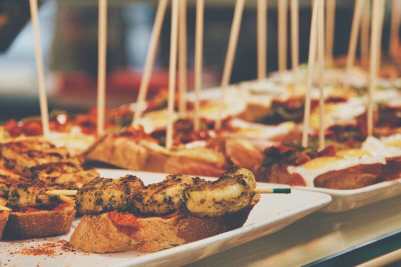 Cadiz: Private Food and Culture Walking Tour With Tastings - Meeting Point