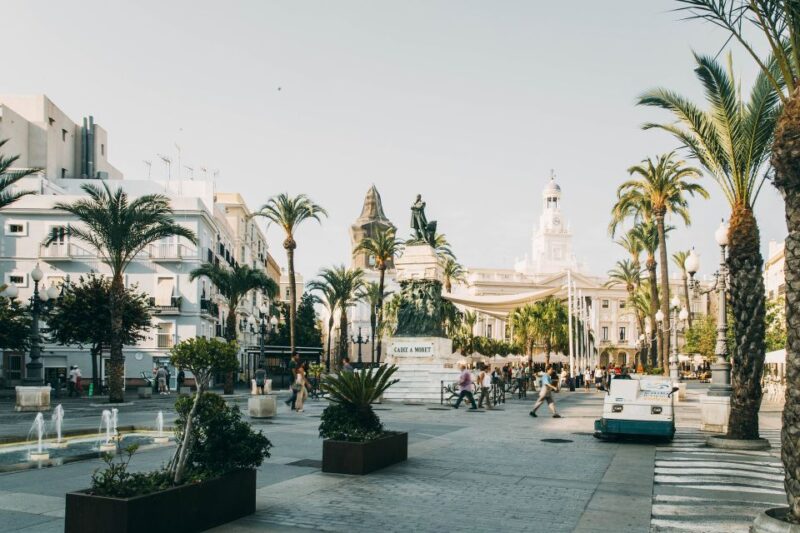 Cadiz: Private Food and Culture Walking Tour With Tastings - Booking and Cancellation