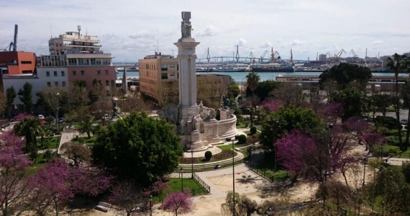 Cadiz: Private Guided Tour With Flexible Route - Exploring Historical Landmarks