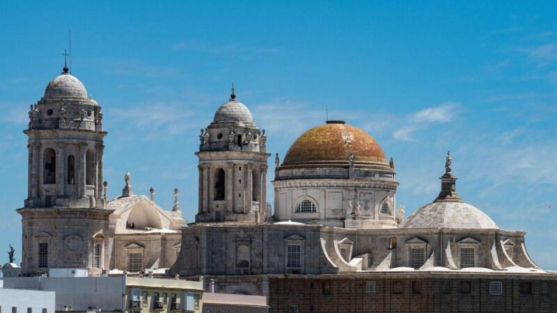 Cadiz Private Guided Walking Tour - Roman Echoes in Cadizs History