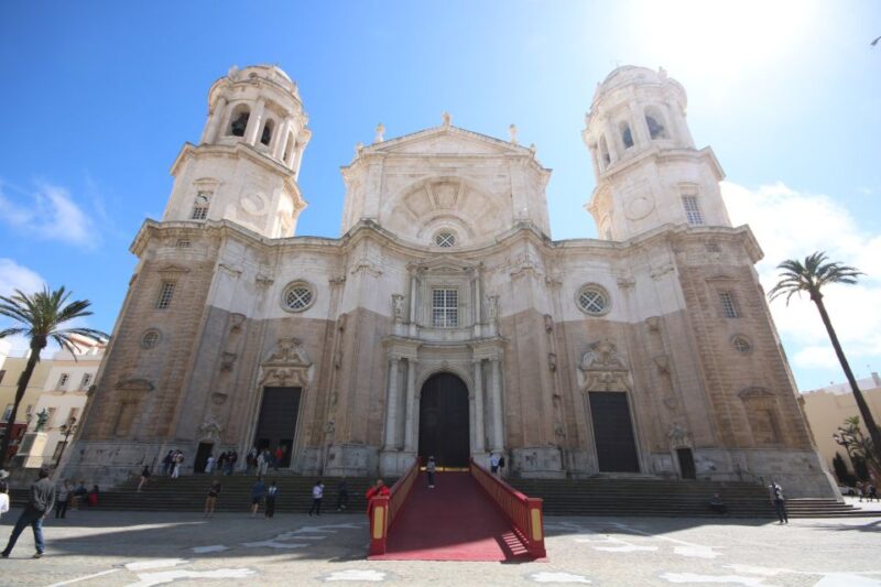 Cadiz: Private Tour With a Local - Key Points
