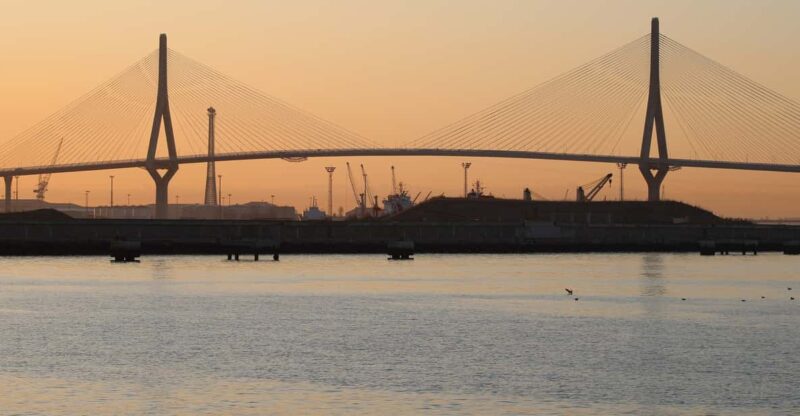 Cadiz: Yacht Excursion to La Pepa Bridge - Key Points