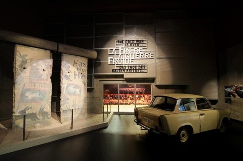 Caen: Memorial Museum Entry Ticket & Optional Audio App - Audio Guide and Accessibility