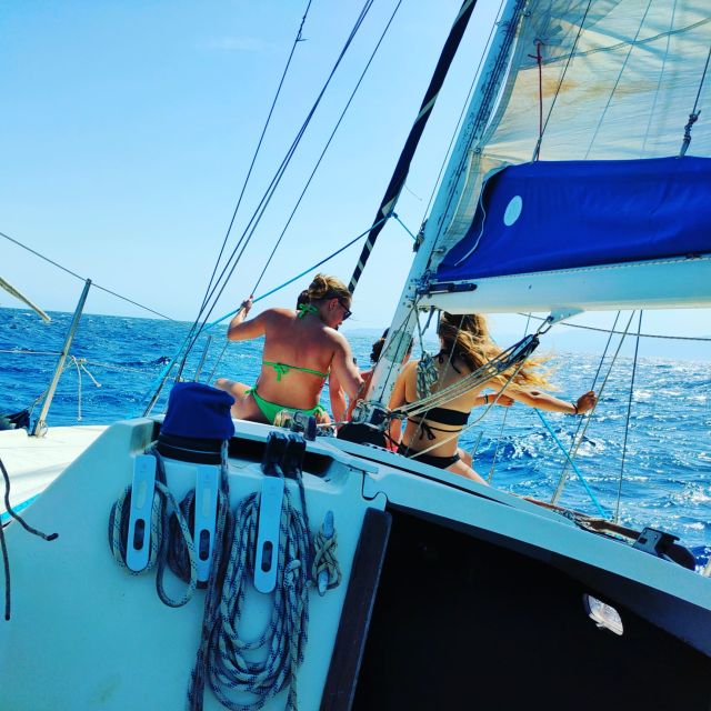 Cagliari: Devils Saddle Sailboat Tour, Snorkeling and Drink - Sailing Around the Devils Saddle