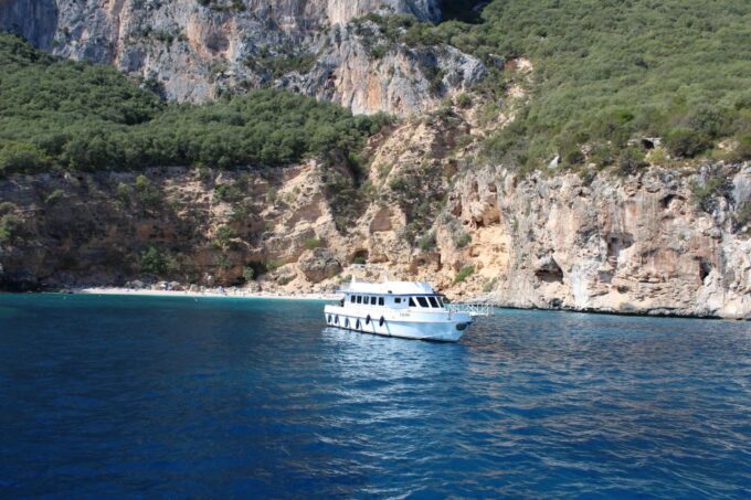 Cagliari: Orosei Gulf Hop-On Hop-Off Mini Cruise - Group Experiences