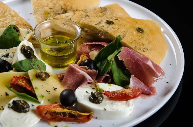Cagliari: Private Tasting of Fine Extra Virgin Olive Oil - Highlights of the Experience