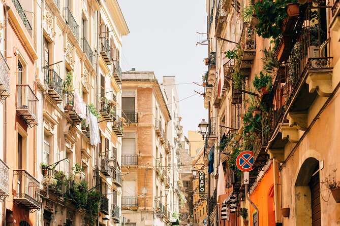 Cagliari: Sardinia Food Tour With Do Eat Better Experience - Guided Tour of Historic Cagliari