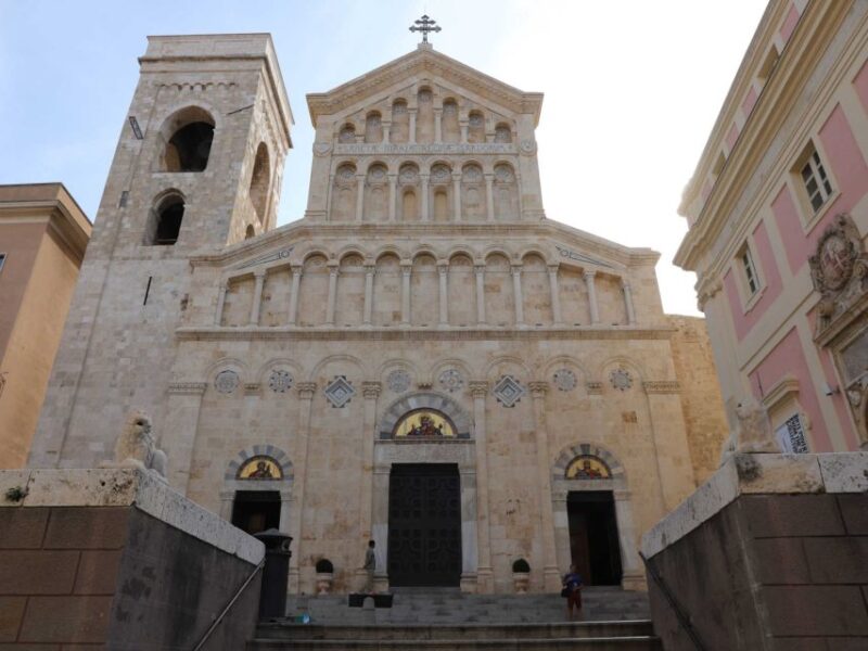 Cagliari: Walking Tour Through the Alleys of Castello - Tour Experience and Highlights
