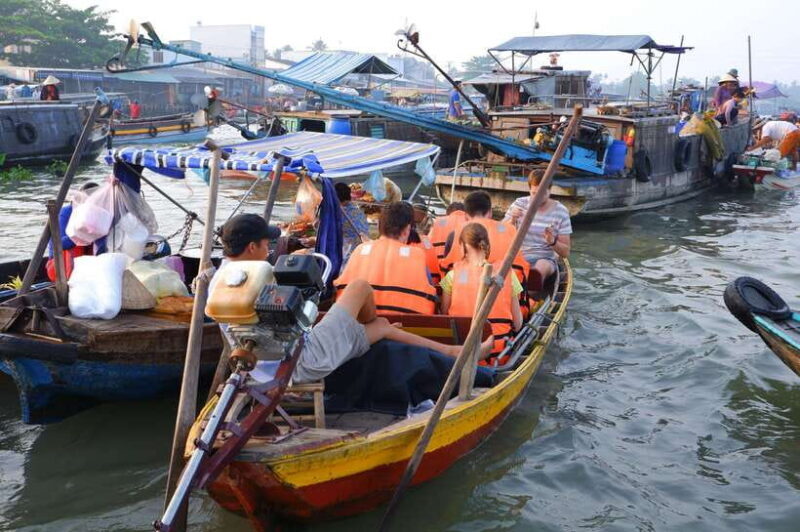 Cai Rang Floating Market and Lung Ngoc Hoang Nature Reserve - Cai Rang Floating Market Experience