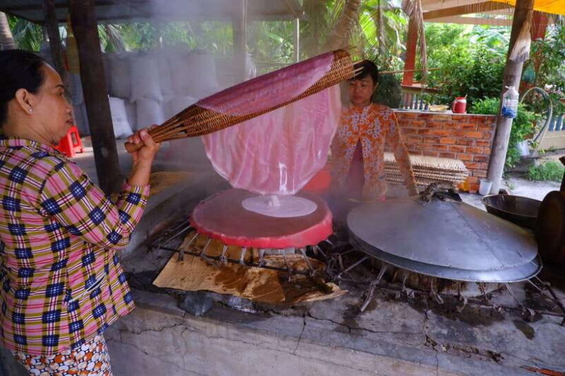 Cai Rang Floating Market and Lung Ngoc Hoang Nature Reserve - Scenic Canal Exploration
