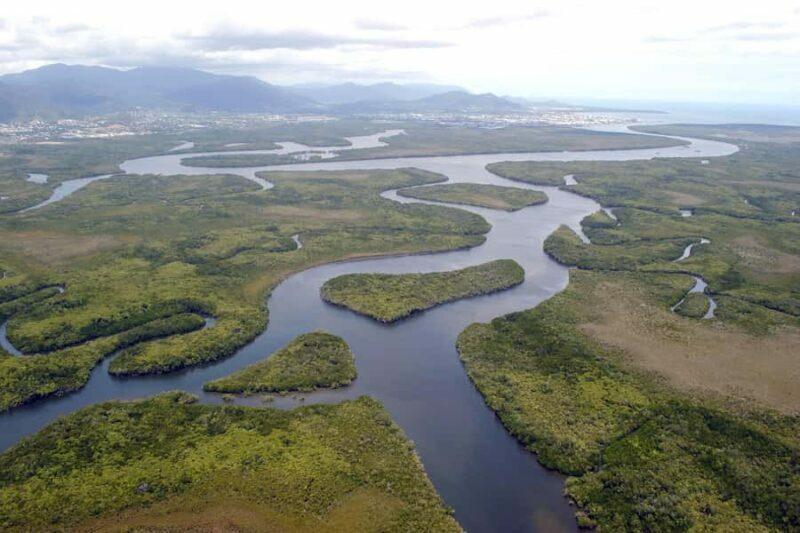 Cairns: Dinghie (tinny) Boat Hire - Practical Tips for Your Trip