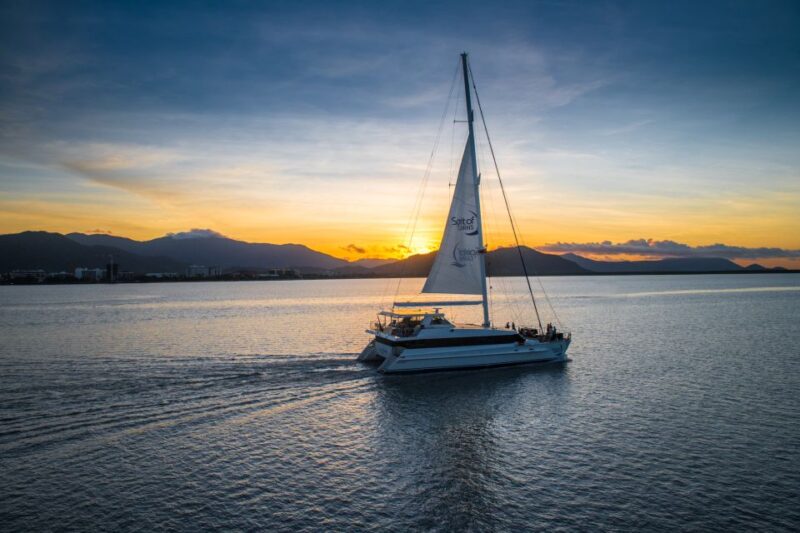 Cairns: Dinner Cruise Experience - Key Points