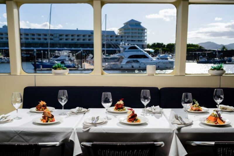 Cairns: Dinner Cruise Experience - Onboard Dining and Amenities