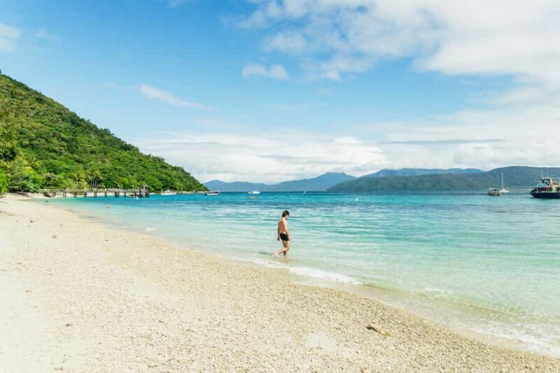 Cairns: Fitzroy Island Half-Day with Optional Extras - The Ferry Ride – Starting with Relaxed Scenic Views