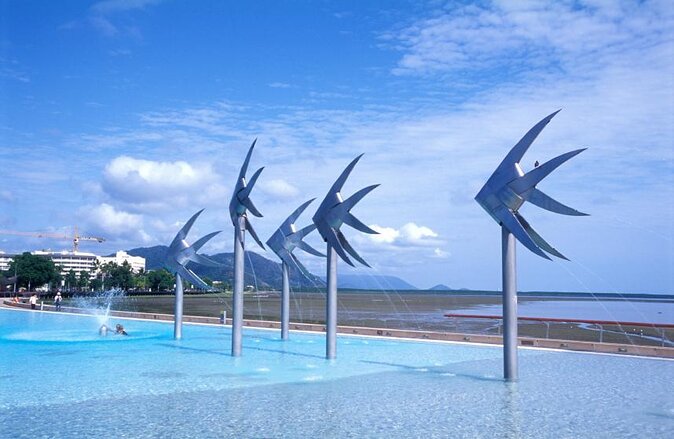 Cairns History Walking Tour - Art and Outdoor Artworks