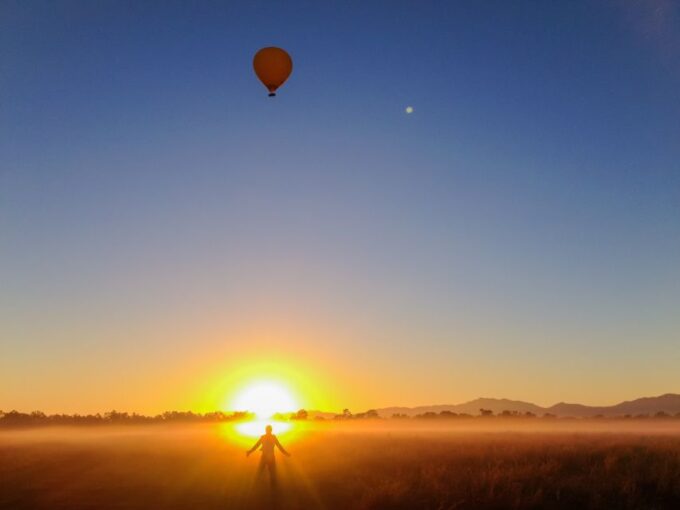 Cairns: Hot Air Balloon Flight With Transfers - Preparing for the Hot Air Balloon