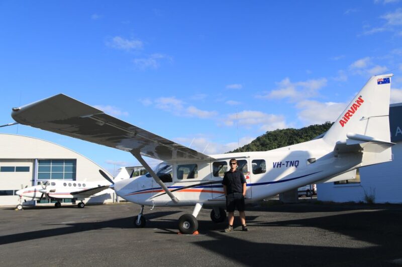 Cairns: Outer Edges of The Great Barrier Reef Scenic Flight - Key Points