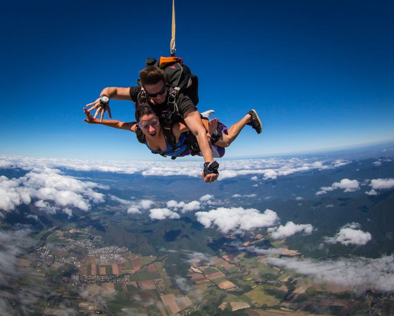 Cairns: Tandem Skydive From 15,000 Feet - Key Points