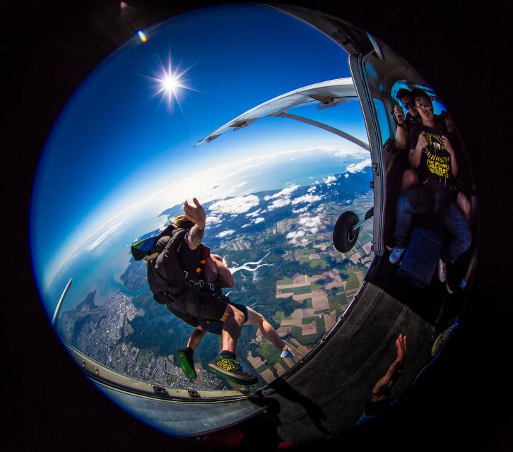 Cairns: Tandem Skydive From 15,000 Feet - Cancellation Policy