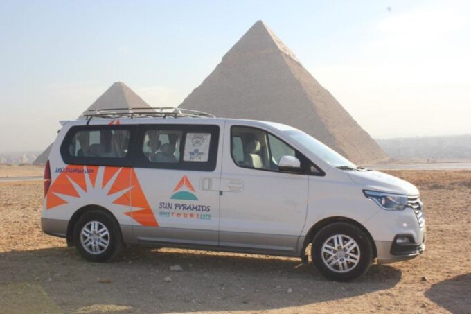 Cairo: Airport to Hotel Private Transfer (Reverse Available) - Language Options