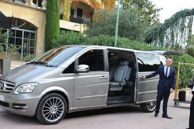 Cairo and Giza Airport Pick Up or Transfer - Confirmation and Communication