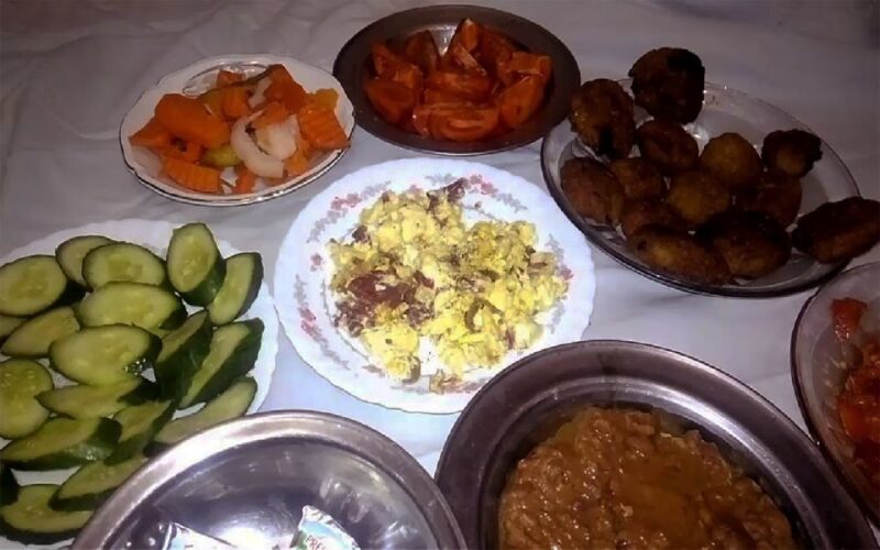 Cairo: Egyptian Dinner in a Local Familys Home - Warmth and Generosity