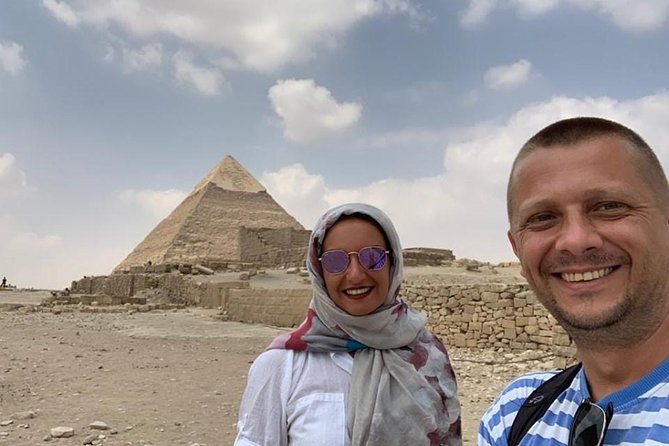 Cairo Layover Tour to Giza Pyramids Egyptian Museum and Khan Khalili Bazaar - Giza Pyramids Experience