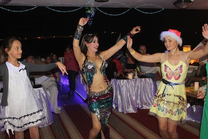 Cairo Nile Dinner Cruise Belly Dancer Tanora Show Dinner Buffet - Key Points