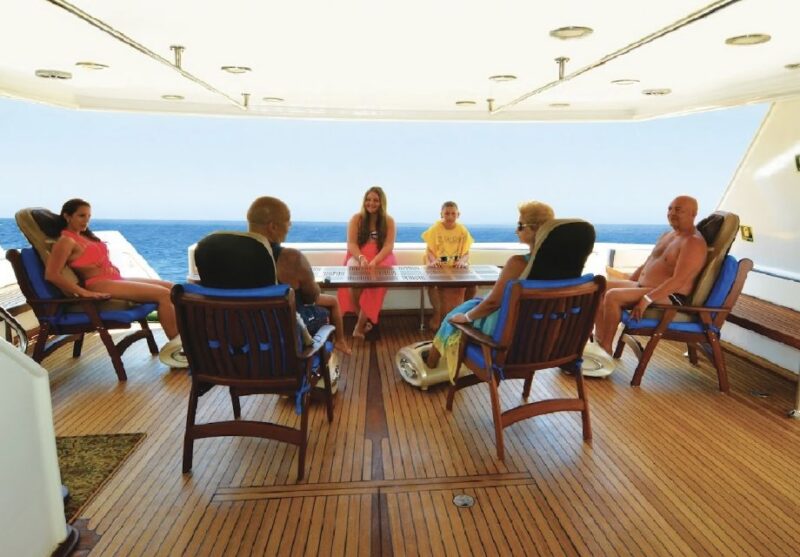 Cairo: Premium Yacht Cruise & Lunch With Optional Pickup - Duration and Location