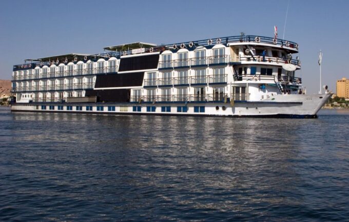 Cairo: Private 6-Day Egypt Tour With Flights and Nile Cruise - Transportation and Accommodation