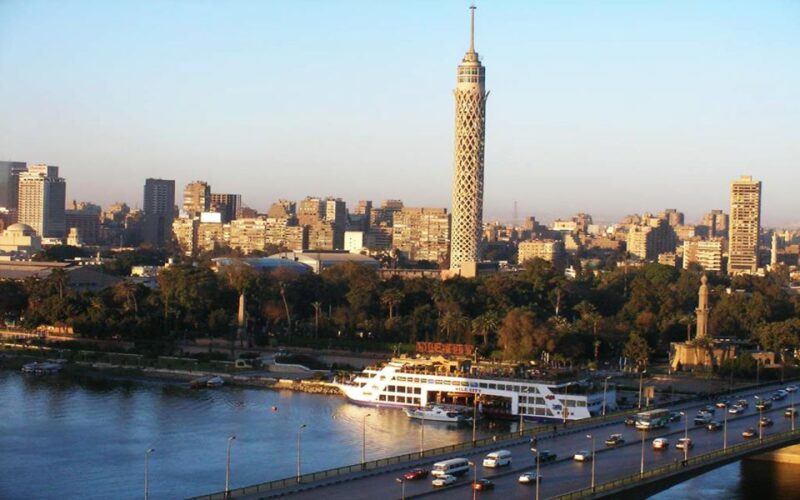 Cairo: Sunset at Cairo Tower With Lunch & Private Transport - Dining Experience