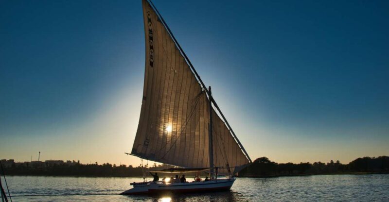 Cairo: Sunset Felucca Ride and Food Tour With Private Guide - Experience Highlights