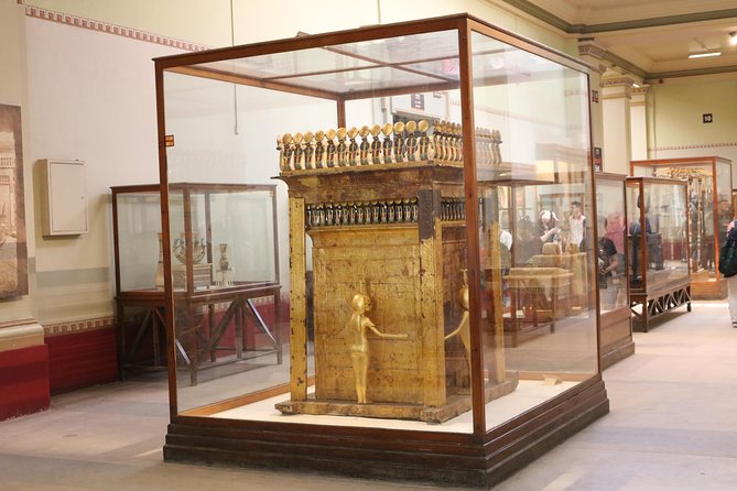 Cairo: The Egyptian Museum and Giza Pyramids & Sphinx - Full Day Tour - Traveler Requirements