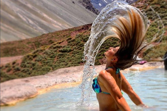 Cajon Del Maipo and Colina Natural Hot Springs Includes Picnic - Review Summary