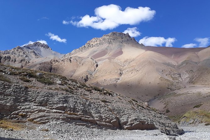 Cajon Del Maipo - El Yeso Reservoir Lgbt+ - Key Points