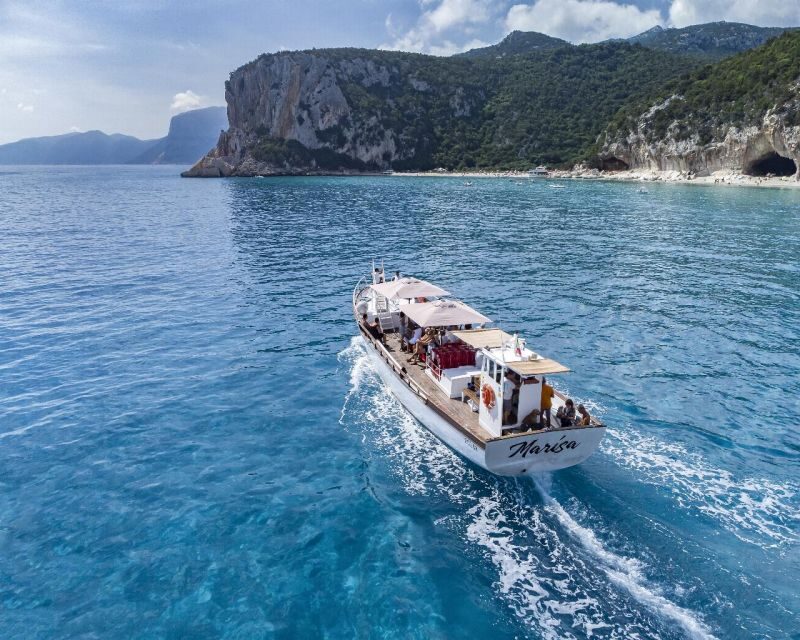 Cala Gonone: Bue Marino Cave & Cala Luna Beach Boat Tour - Discovering Cala Luna Beach