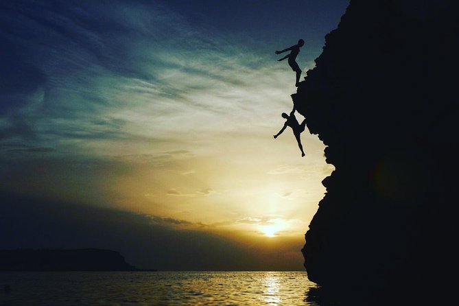 Cala Xarraca Bay - SUNSET- Kayak Trip - Accessibility and Logistics