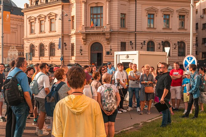 Calea Victoriei Walking Tour With Damian Anfile - Tour Experience