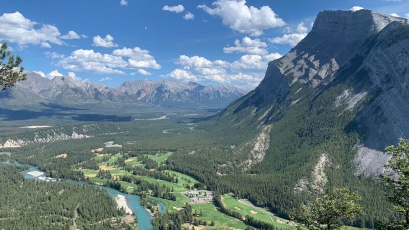 Calgary: Private Transfer to Banff or Canmore - Inclusions
