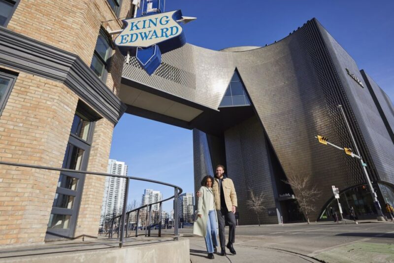 Calgary: Tips-Based City Highlights Walking Tour | 3-Hour - Tour Experience