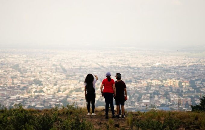 Cali: City Tour - Guided City Exploration