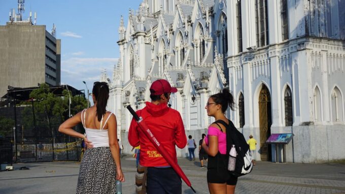 Cali Private City Tour With Salsa Lesson, Museums or Food - Tour Amenities and Transportation