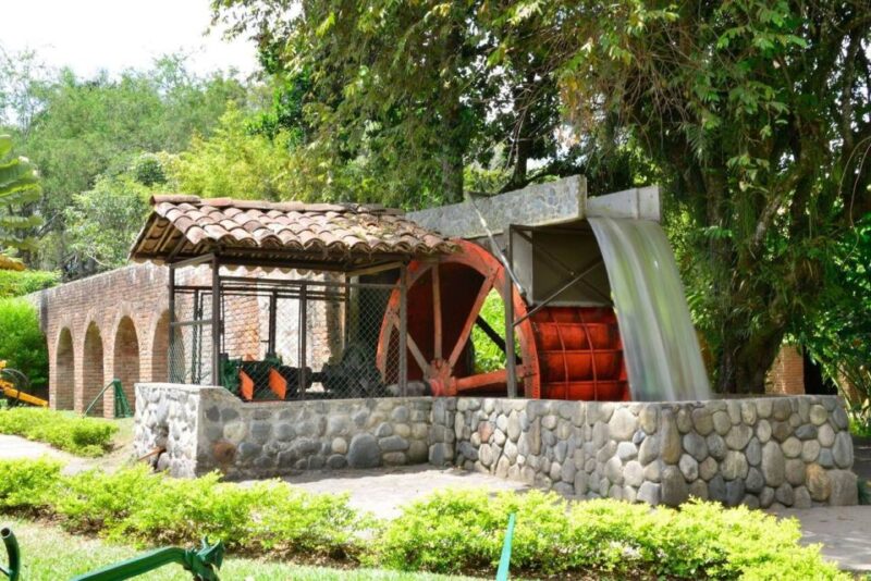Cali: Sugar Cane Farm and El Paraiso Hacienda Day Trip - Inclusions