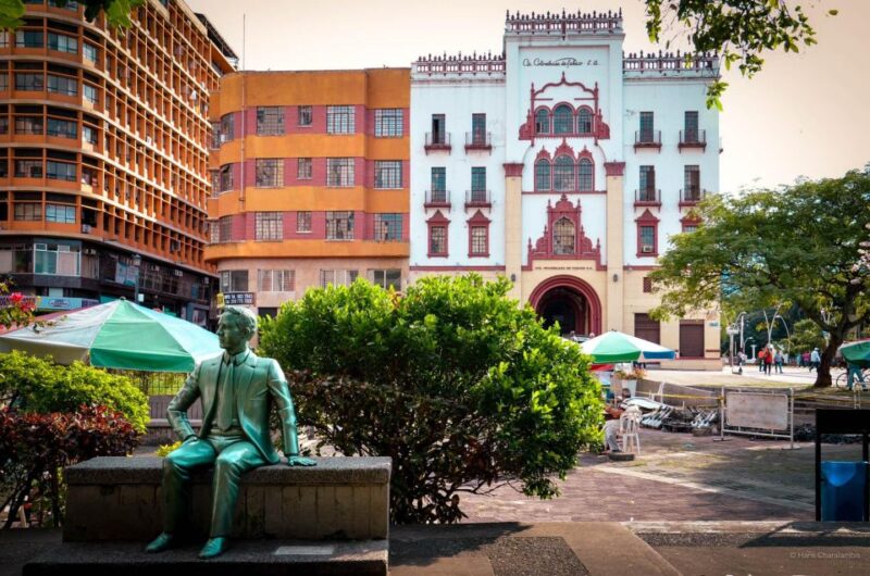 Cali: Three Hours Walking Cali City Discovery Tour - Itinerary Highlights