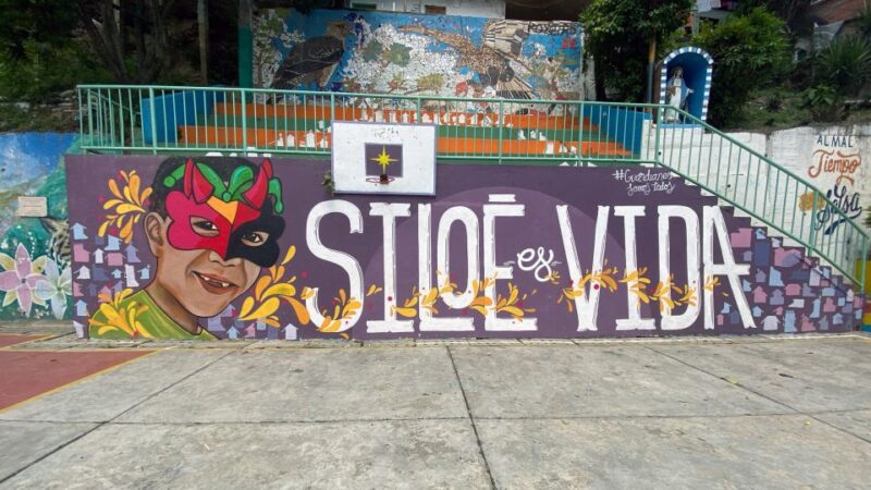 Cali: Walking Tour of the 11 Neighborhoods of Commune 20 - Key Points