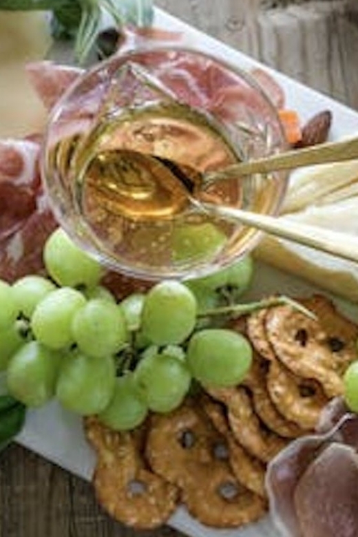 Calistoga: Napa Valley Cycling and Winery Tour With Picnic - Key Points