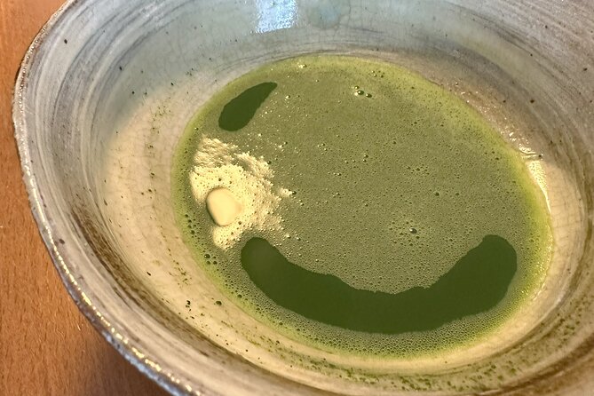 Calligraphy and Matcha in a Warm Kumamoto Home - Exploring the Shinmachi Neighborhood